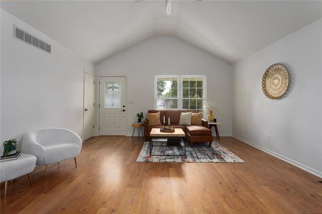 1904 Gambrell Street, Greenwood, MO 64034