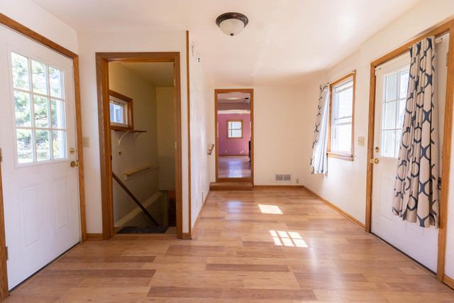1445 MacArthur ROAD, Madison, WI 53714