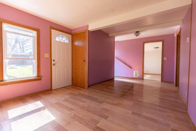 1445 MacArthur ROAD, Madison, WI 53714