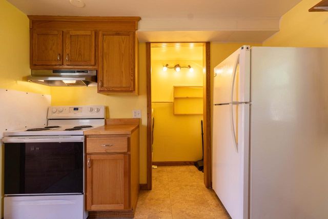 1445 MacArthur ROAD, Madison, WI 53714