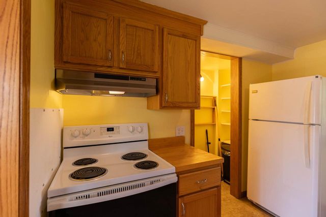 1445 MacArthur ROAD, Madison, WI 53714