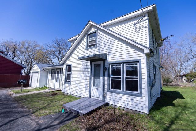 1445 MacArthur ROAD, Madison, WI 53714