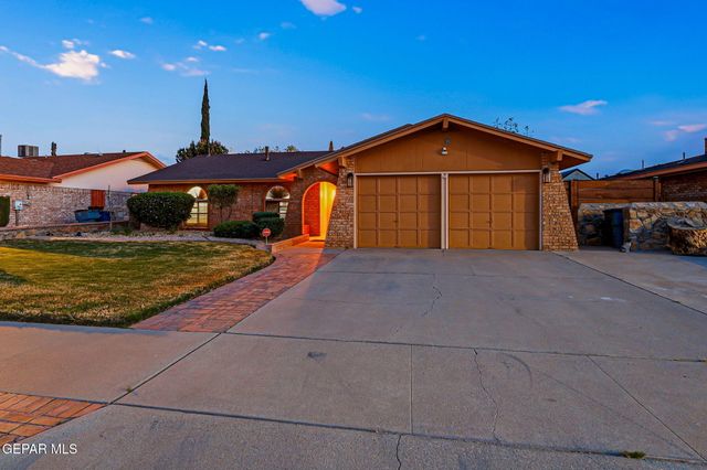 11226 RED HAWK Lane, El Paso, TX 79936