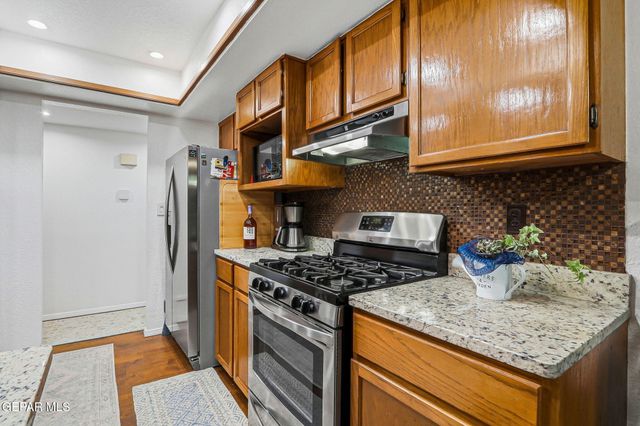 11226 RED HAWK Lane, El Paso, TX 79936