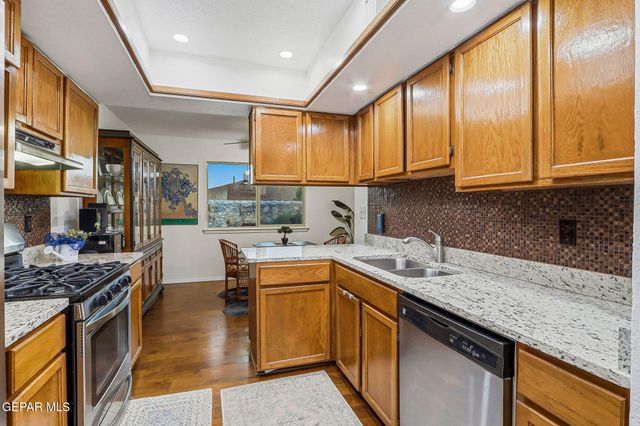 11226 RED HAWK Lane, El Paso, TX 79936