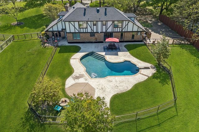 501 Cottonwood Place, Fairview, TX 75069