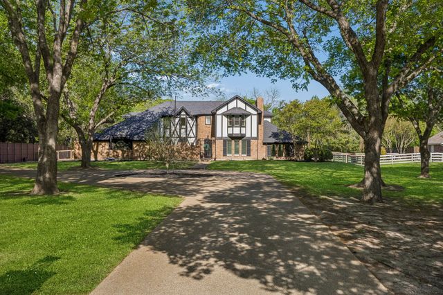 501 Cottonwood Place, Fairview, TX 75069