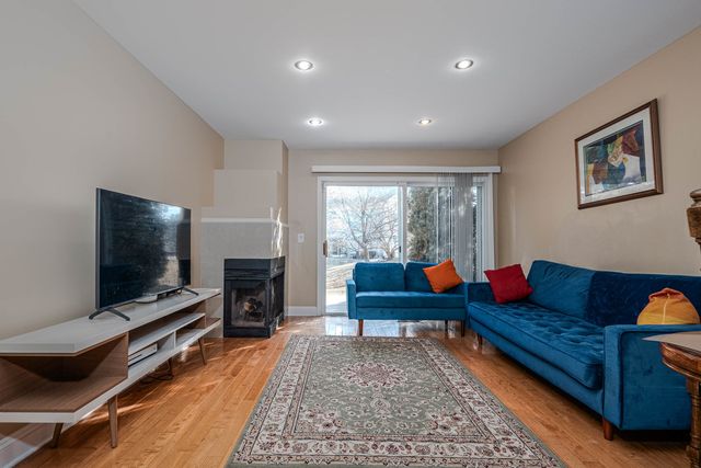 3060 CRYSTAL ROCK Road, Naperville, IL 60564