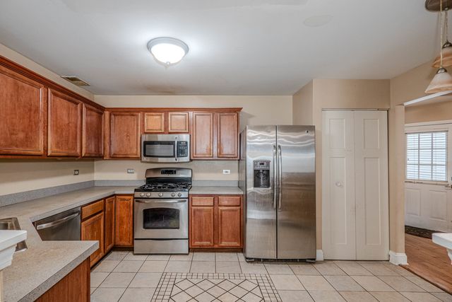 3060 CRYSTAL ROCK Road, Naperville, IL 60564