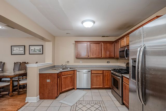 3060 CRYSTAL ROCK Road, Naperville, IL 60564