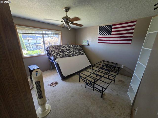12812 Ne 101ST St, Vancouver, WA 98682