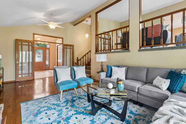 7240 Ticonderoga Trail, Eden Prairie, MN 55346