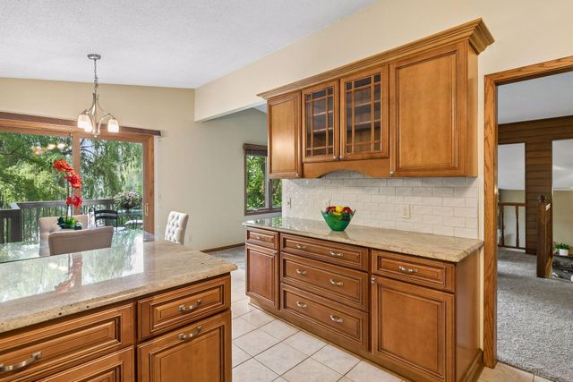 7240 Ticonderoga Trail, Eden Prairie, MN 55346