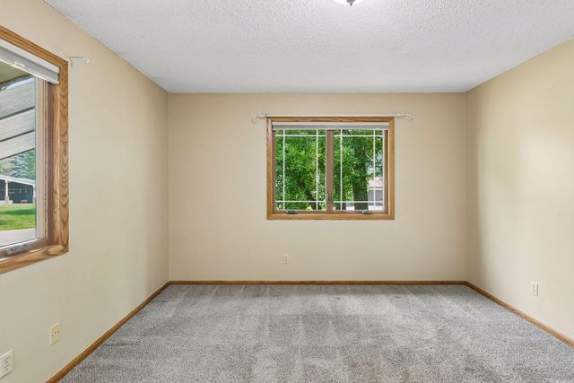 7240 Ticonderoga Trail, Eden Prairie, MN 55346