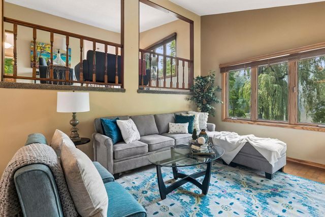 7240 Ticonderoga Trail, Eden Prairie, MN 55346