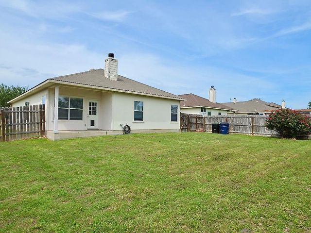 211 Almquist ST, Hutto, TX 78634