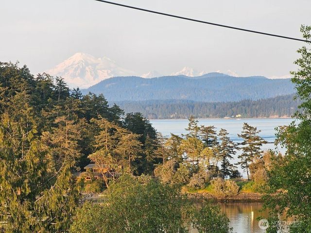 460 Harrison Street, Friday Harbor, WA 98250