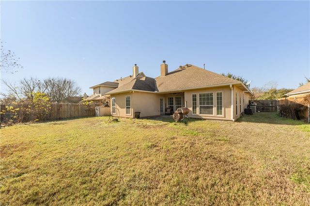 4410 Pickering, College Station, TX 77845
