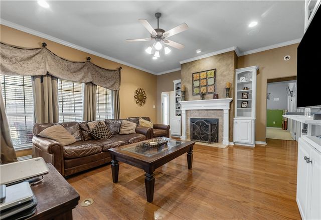 4410 Pickering, College Station, TX 77845