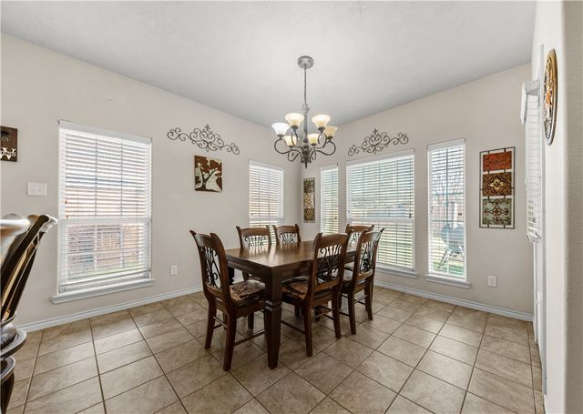 4410 Pickering, College Station, TX 77845