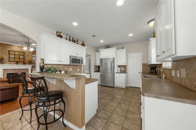 4410 Pickering, College Station, TX 77845