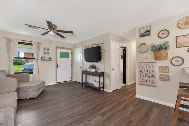 7113 Manderlay Drive, Florence, KY 41042