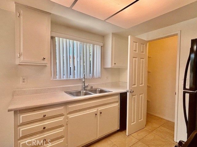 679 W 18th Street B, Costa Mesa, CA 92627