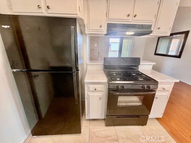 679 W 18th Street B, Costa Mesa, CA 92627