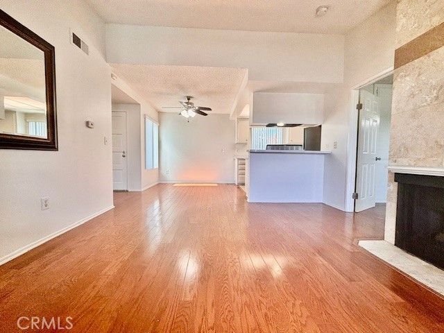 679 W 18th Street B, Costa Mesa, CA 92627