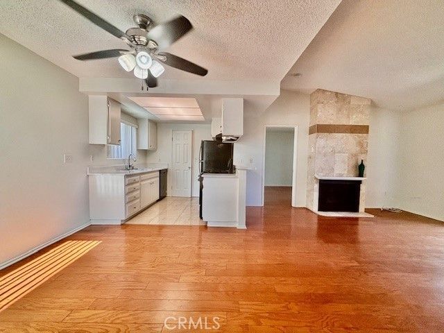 679 W 18th Street B, Costa Mesa, CA 92627