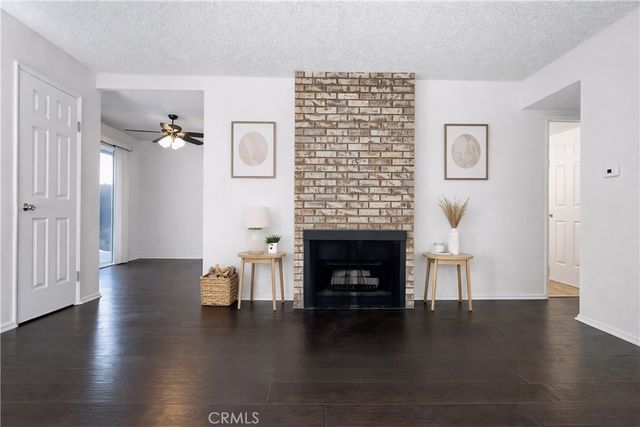 679 W 18th Street B, Costa Mesa, CA 92627
