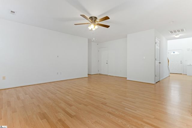 301 Carnahan Drive, Spartanburg, SC 29306