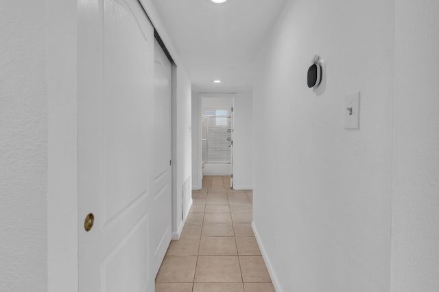 9104 Feather River Way, Sacramento, CA 95826