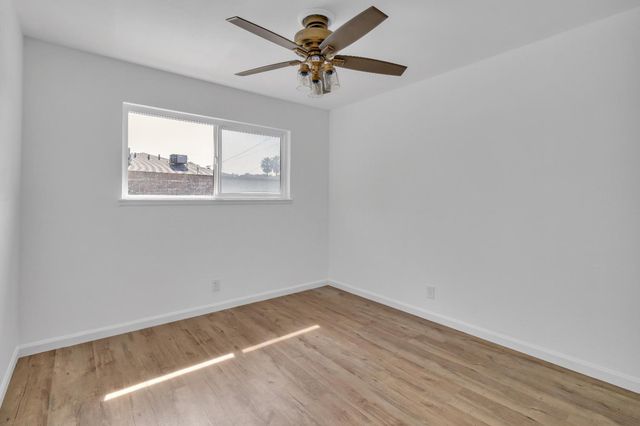 9104 Feather River Way, Sacramento, CA 95826