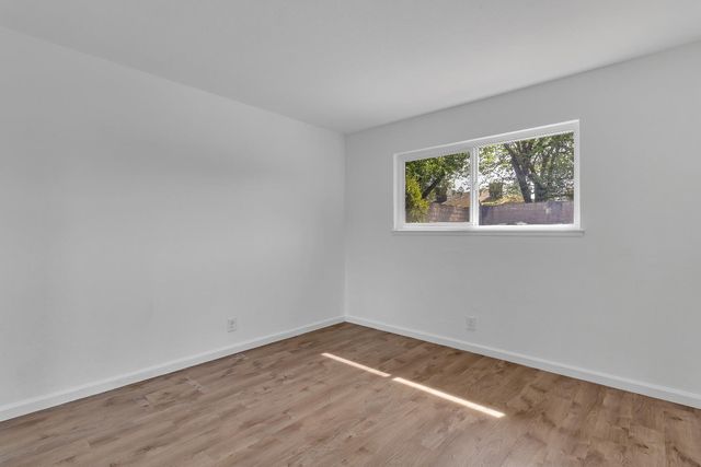 9104 Feather River Way, Sacramento, CA 95826