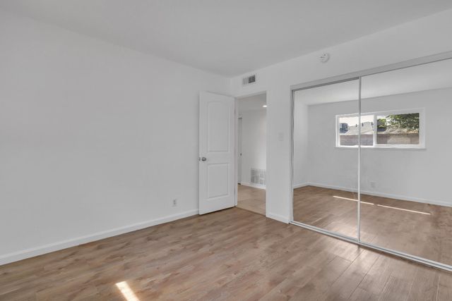 9104 Feather River Way, Sacramento, CA 95826