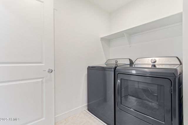 8931 W Colter Street, Glendale, AZ 85305