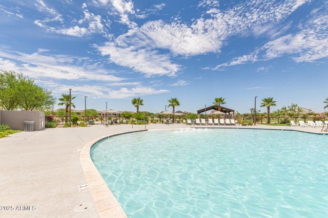 8931 W Colter Street, Glendale, AZ 85305