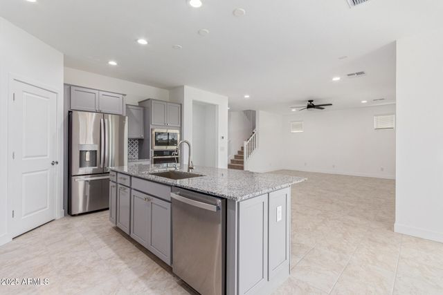 8931 W Colter Street, Glendale, AZ 85305