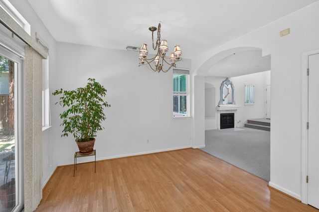 8822 Breaker Point Ct, Elk Grove, CA 95758