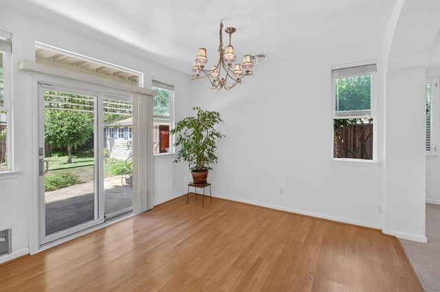 8822 Breaker Point Ct, Elk Grove, CA 95758