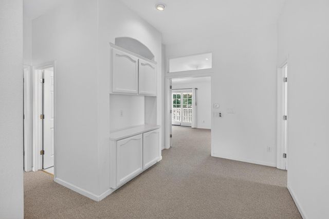 8822 Breaker Point Ct, Elk Grove, CA 95758