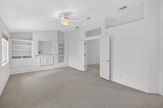 8822 Breaker Point Ct, Elk Grove, CA 95758