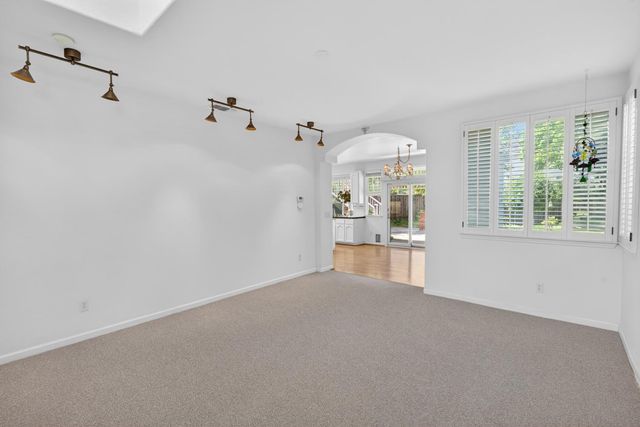 8822 Breaker Point Ct, Elk Grove, CA 95758