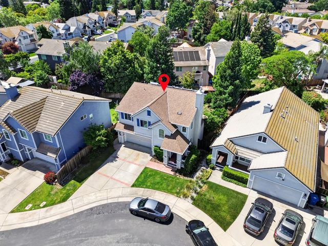 8822 Breaker Point Ct, Elk Grove, CA 95758