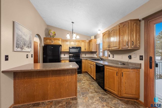 116 W Birchwood Dr Drive, Brandon, SD 57005