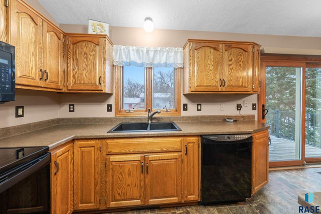 116 W Birchwood Dr Drive, Brandon, SD 57005