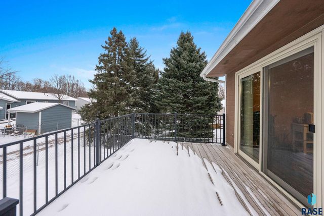 116 W Birchwood Dr Drive, Brandon, SD 57005