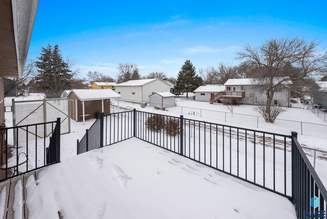 116 W Birchwood Dr Drive, Brandon, SD 57005