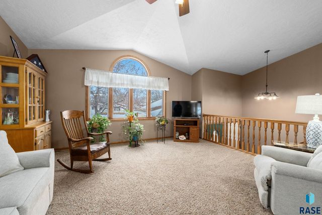 116 W Birchwood Dr Drive, Brandon, SD 57005